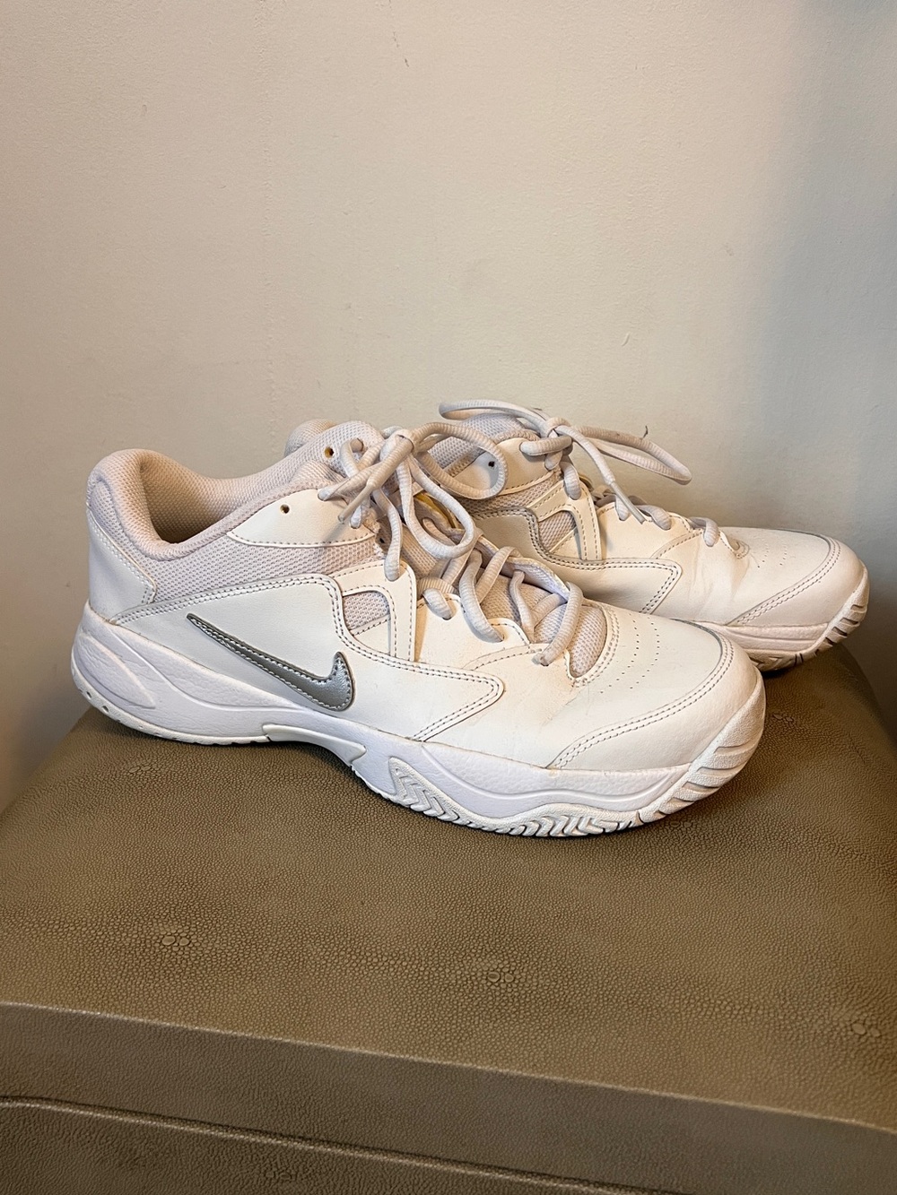 Nike Court Lite 2 White Sneakers